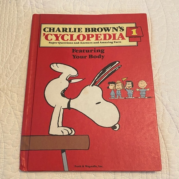 Other - Charlie Brown's 'Cyclopedia Volume 1 Book